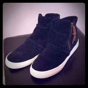 Sperry slouchy chukka sneaker boots